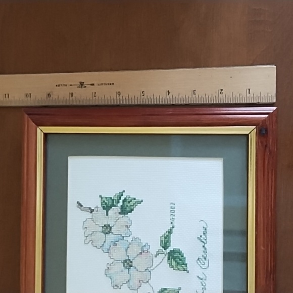 Cross Stitch NC Dogwood Branch Flowers Wood Frame Hand Crafted Brown White Green - Picture 5 of 7